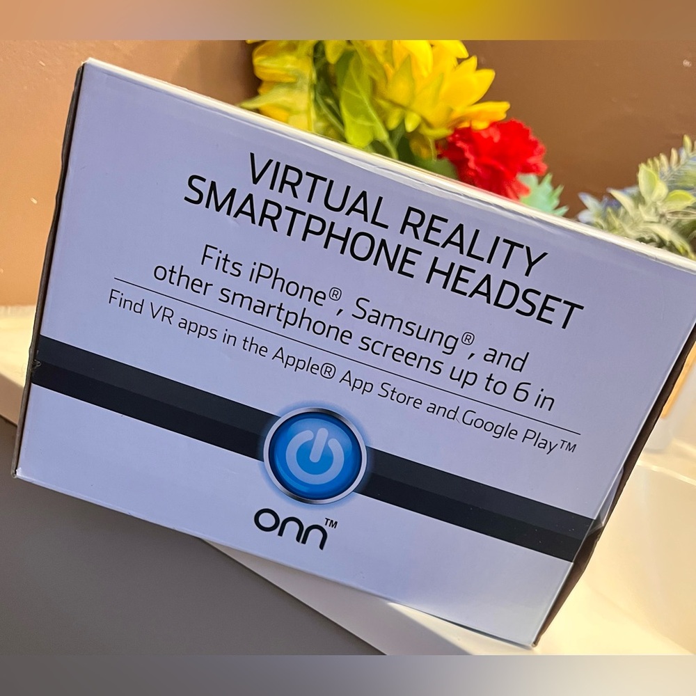 Smartphone VR Headset Universal Compatibility - Picture 4 of 5